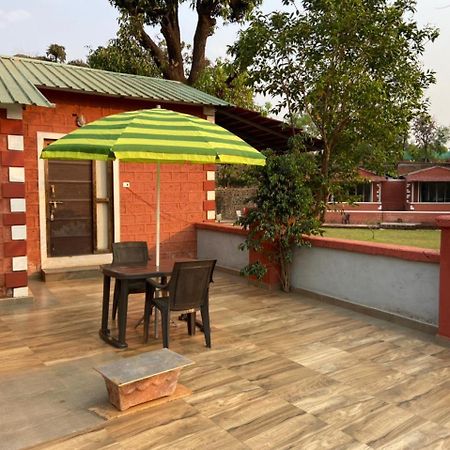 Hotel River Orchid Resort Satara Eksteriør bilde