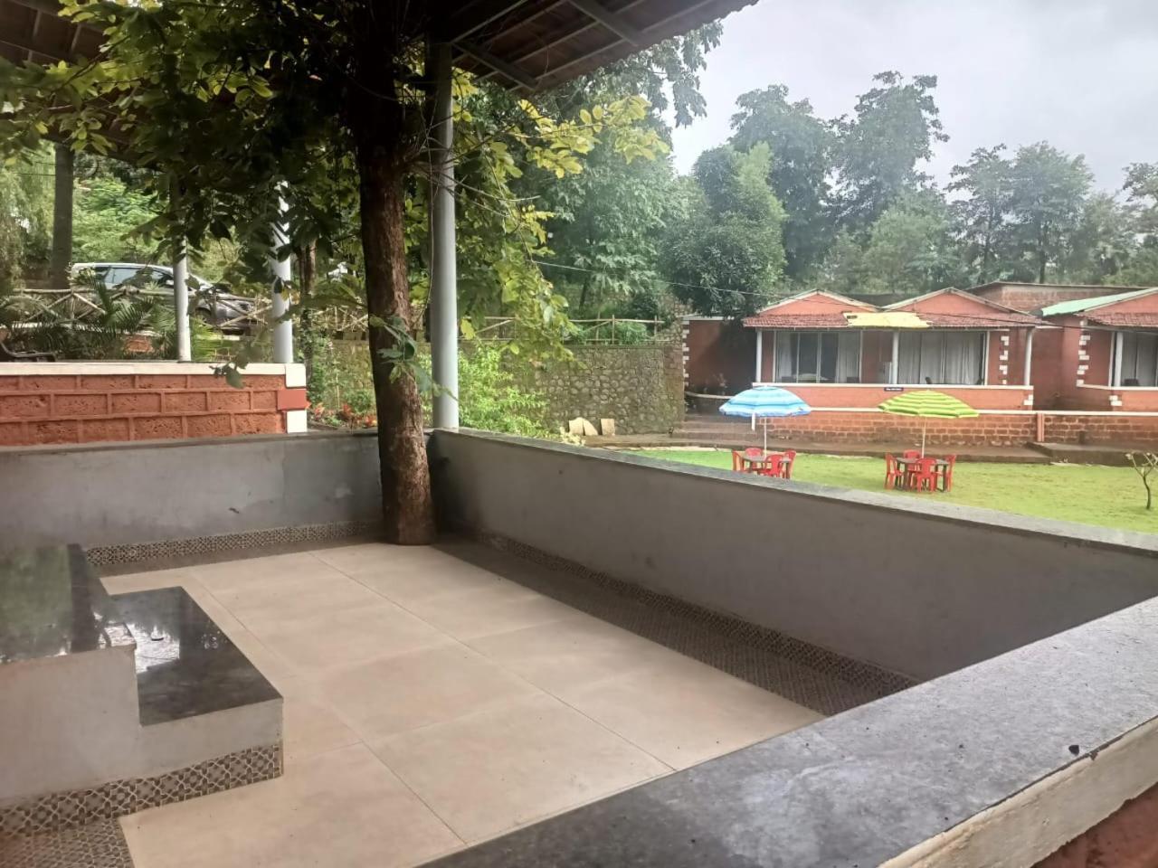 Hotel River Orchid Resort Satara Eksteriør bilde