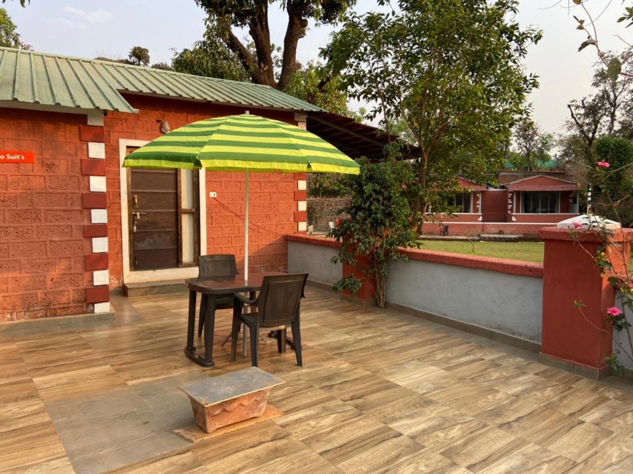 Hotel River Orchid Resort Satara Eksteriør bilde